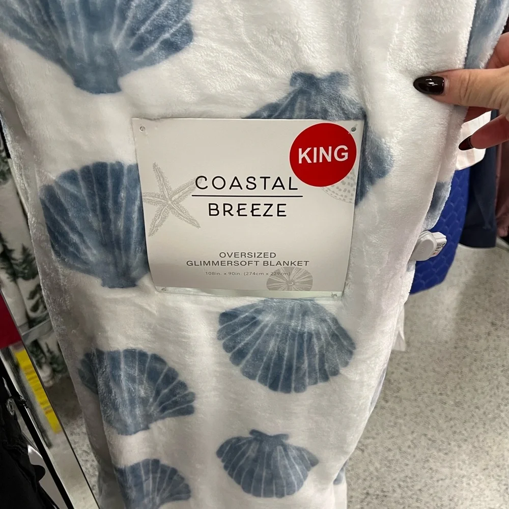 Coastal Breeze seashell king Glimmersoft Blanket